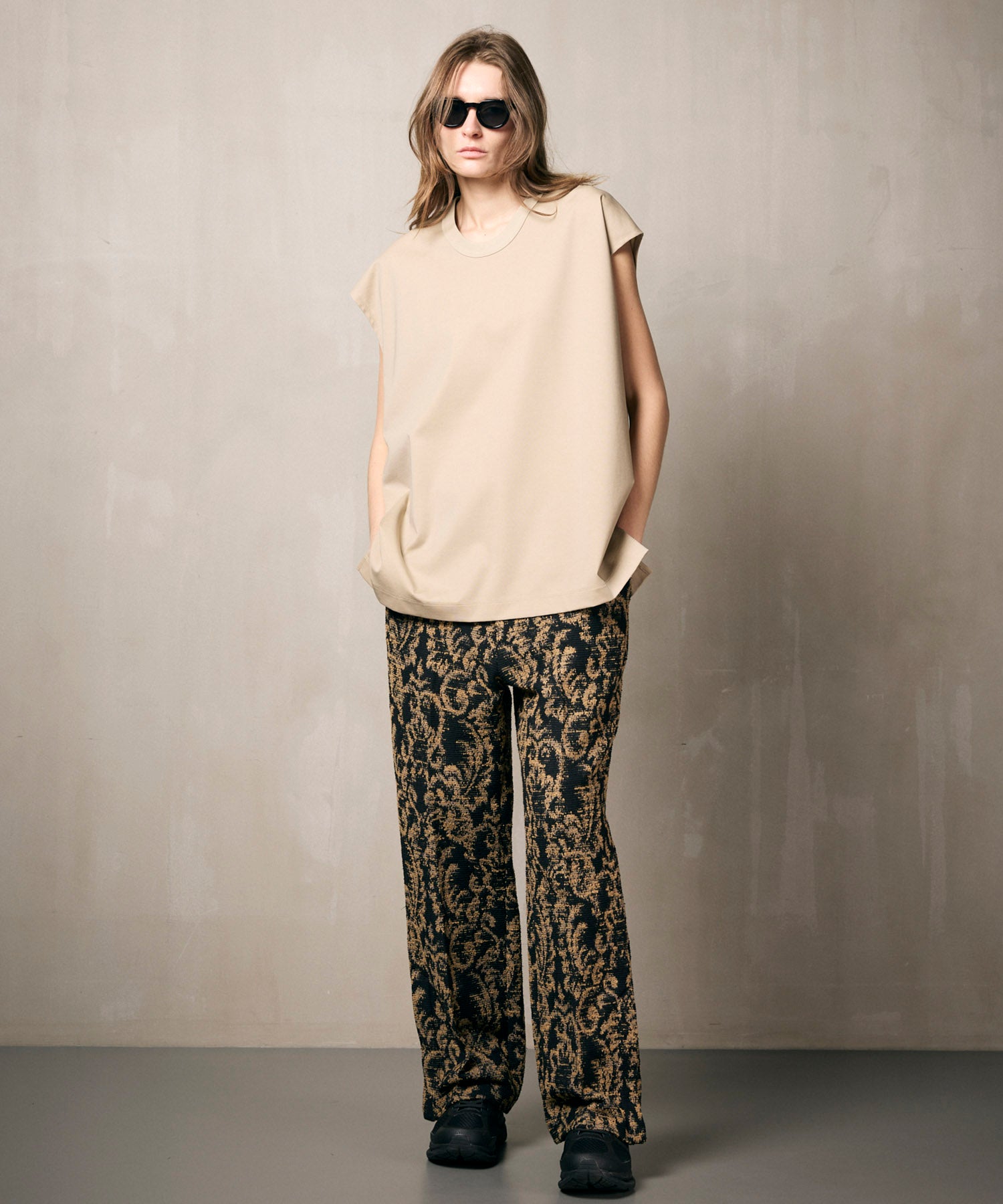 【LIMITED EDITION】Dress-Fit Slit Straight Pants