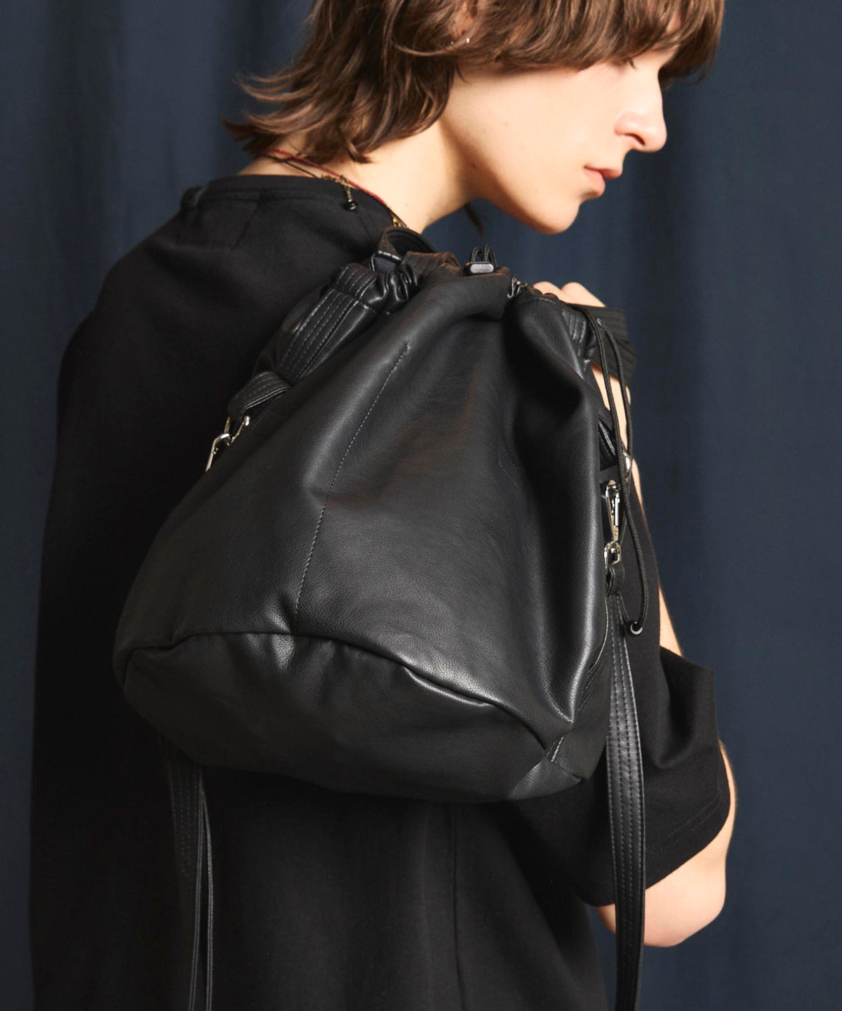 【EX】Vegan Leather Effect Shoulder Drawstring Bag