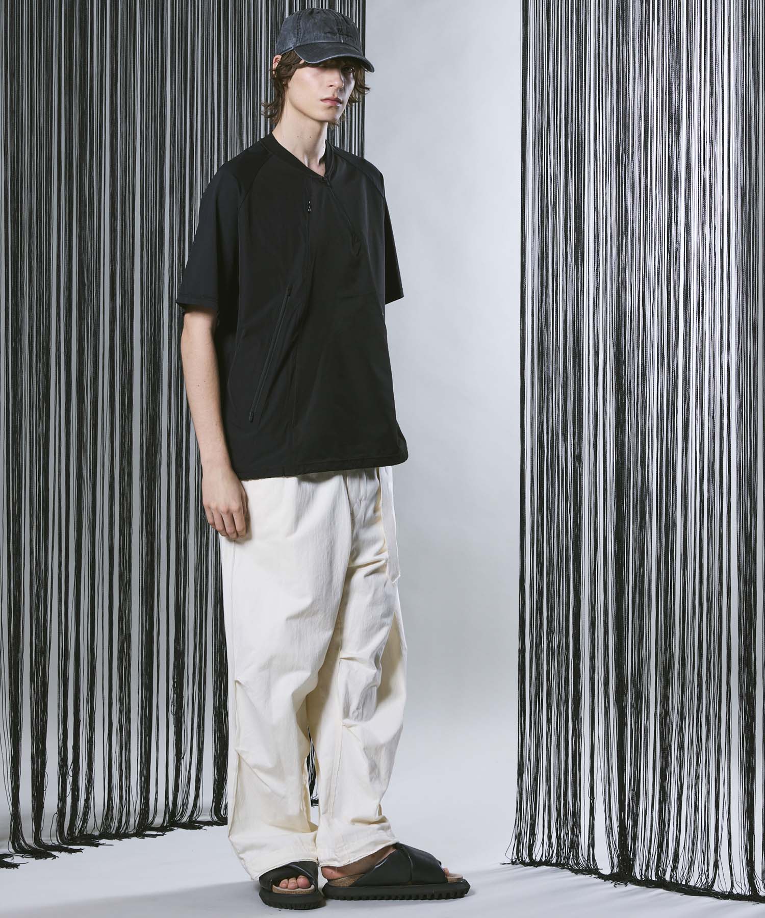 【SPORTS TECH HIGH SPEC LINE】Oversized Different Material Combination HANOJI Zip Crew Neck T-shirt