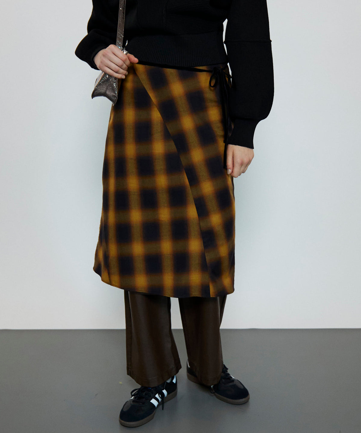 【PRE-ORDER】Checkered Bias Seam Midi Skirt