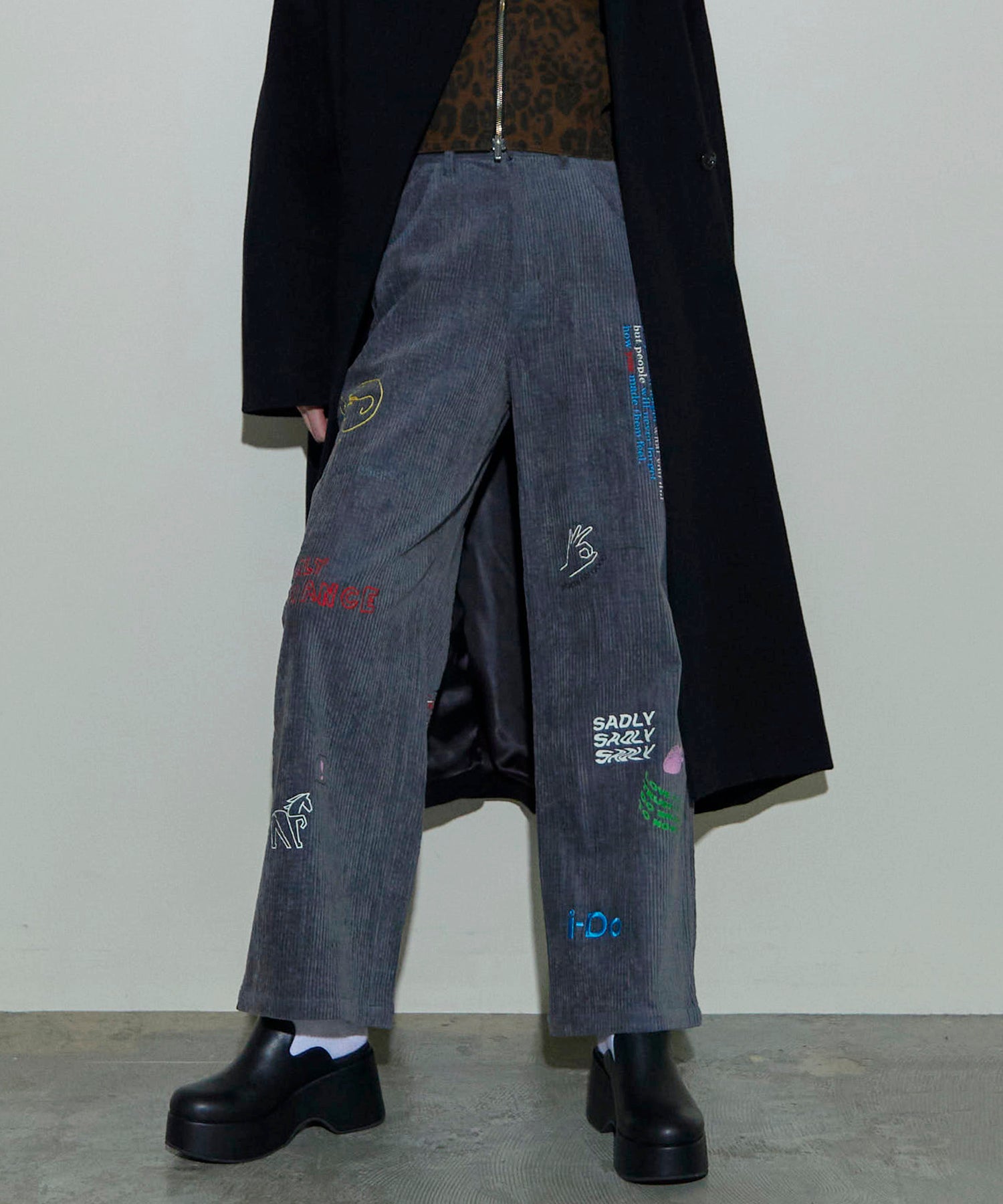 【PRE-ORDER】Corduroy Early Romance Graphic Pants