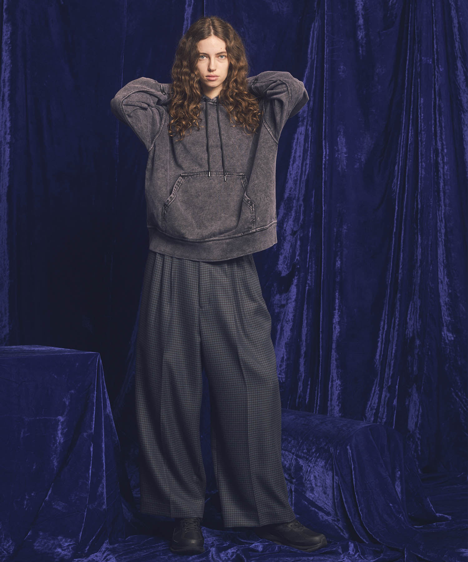 【Italian Dead Stock Fabric】Three-tuck Wide Pants