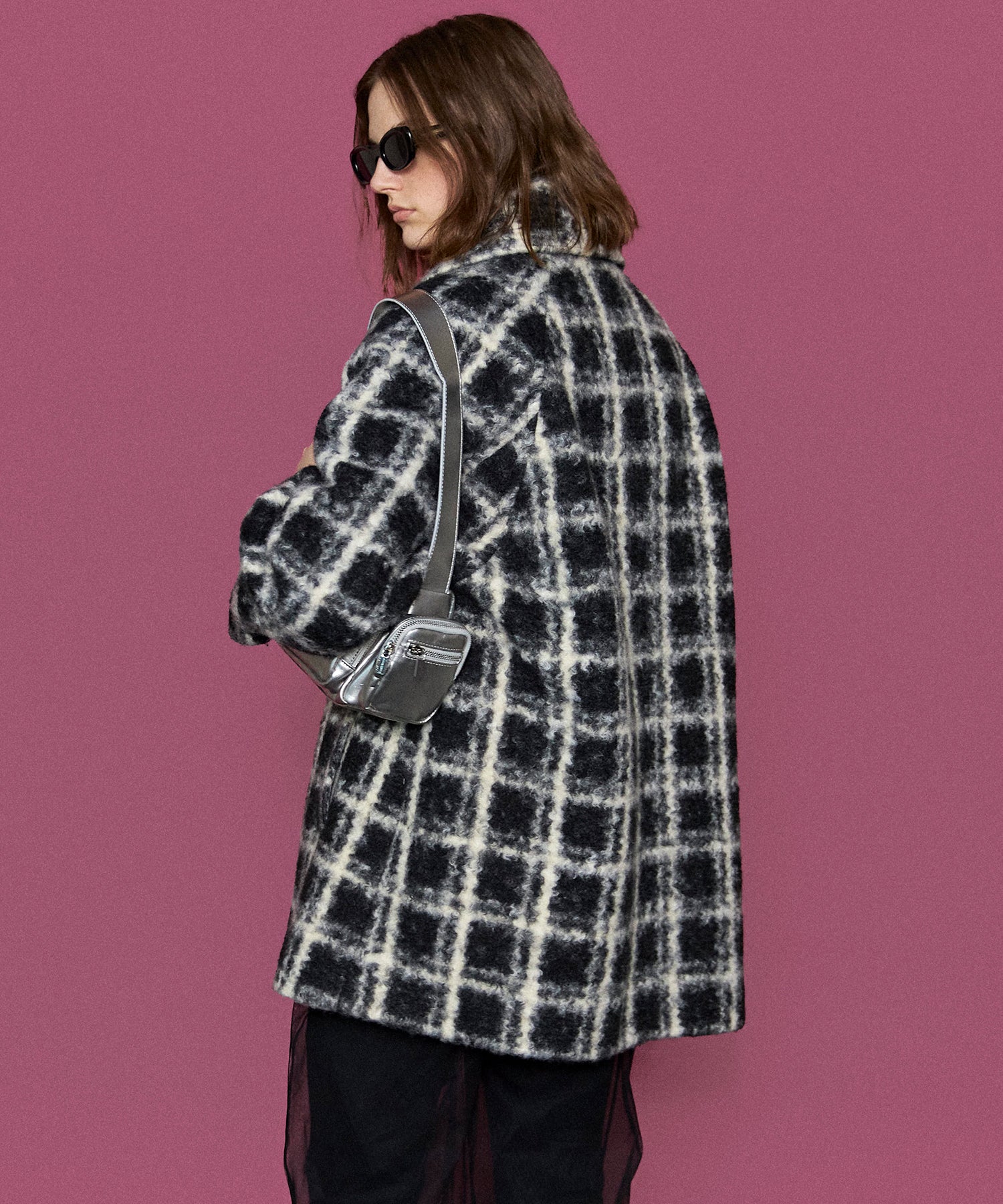 【24WINTER PRE-ORDER】Checkered Over Silhouette Middle Coat