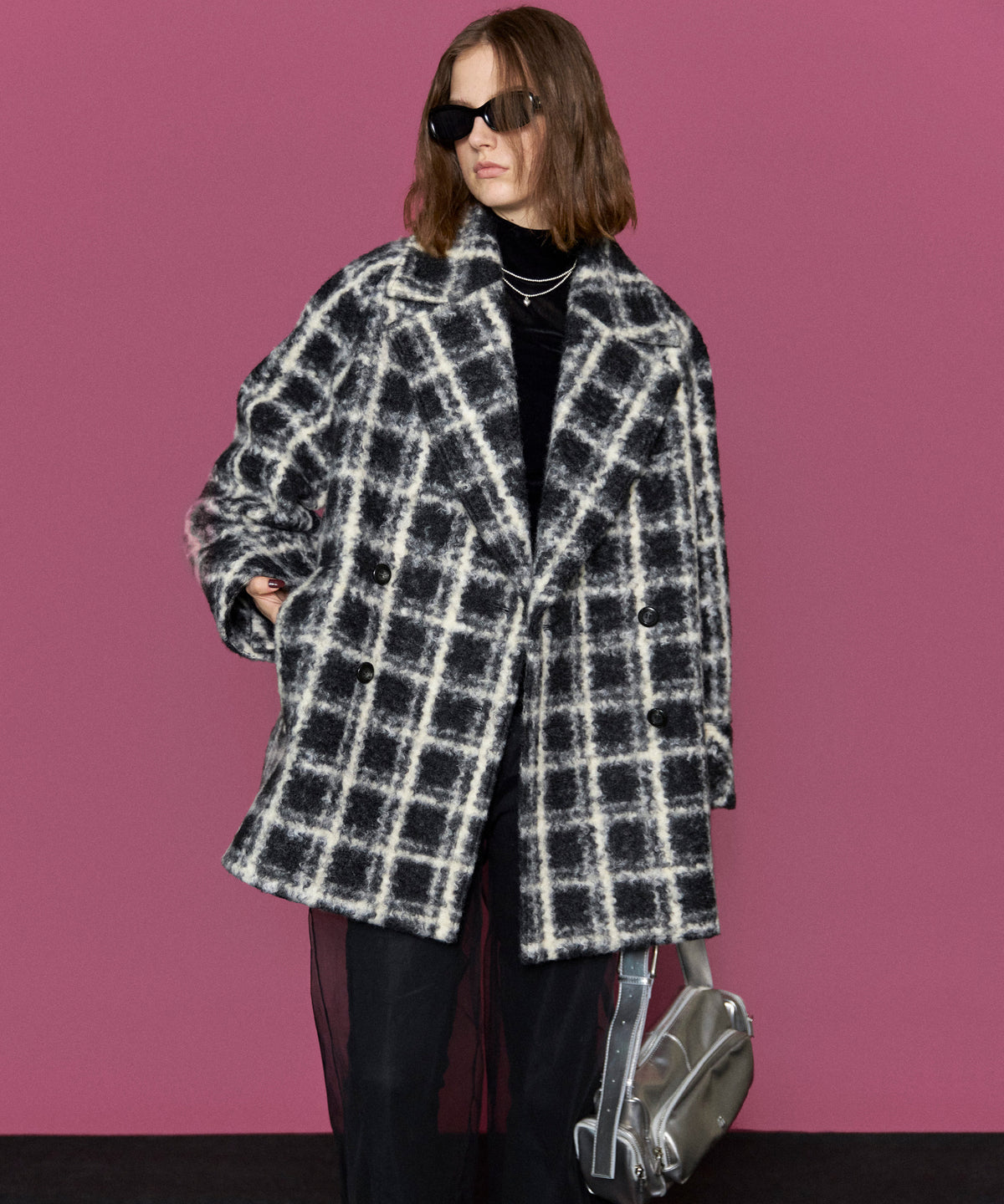 【24WINTER PRE-ORDER】Checkered Over Silhouette Middle Coat