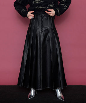 【24WINTER PRE-ORDER】Tack Pleats Vegan Leather Long Skirt