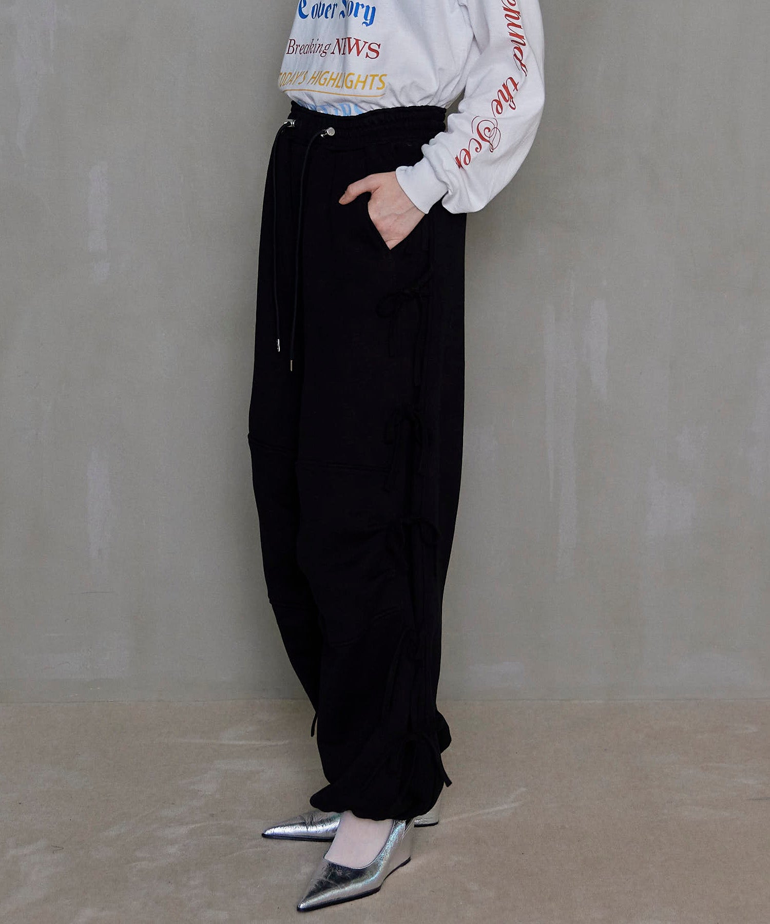 【PRE-ORDER】Side Ribbon Sweatpants