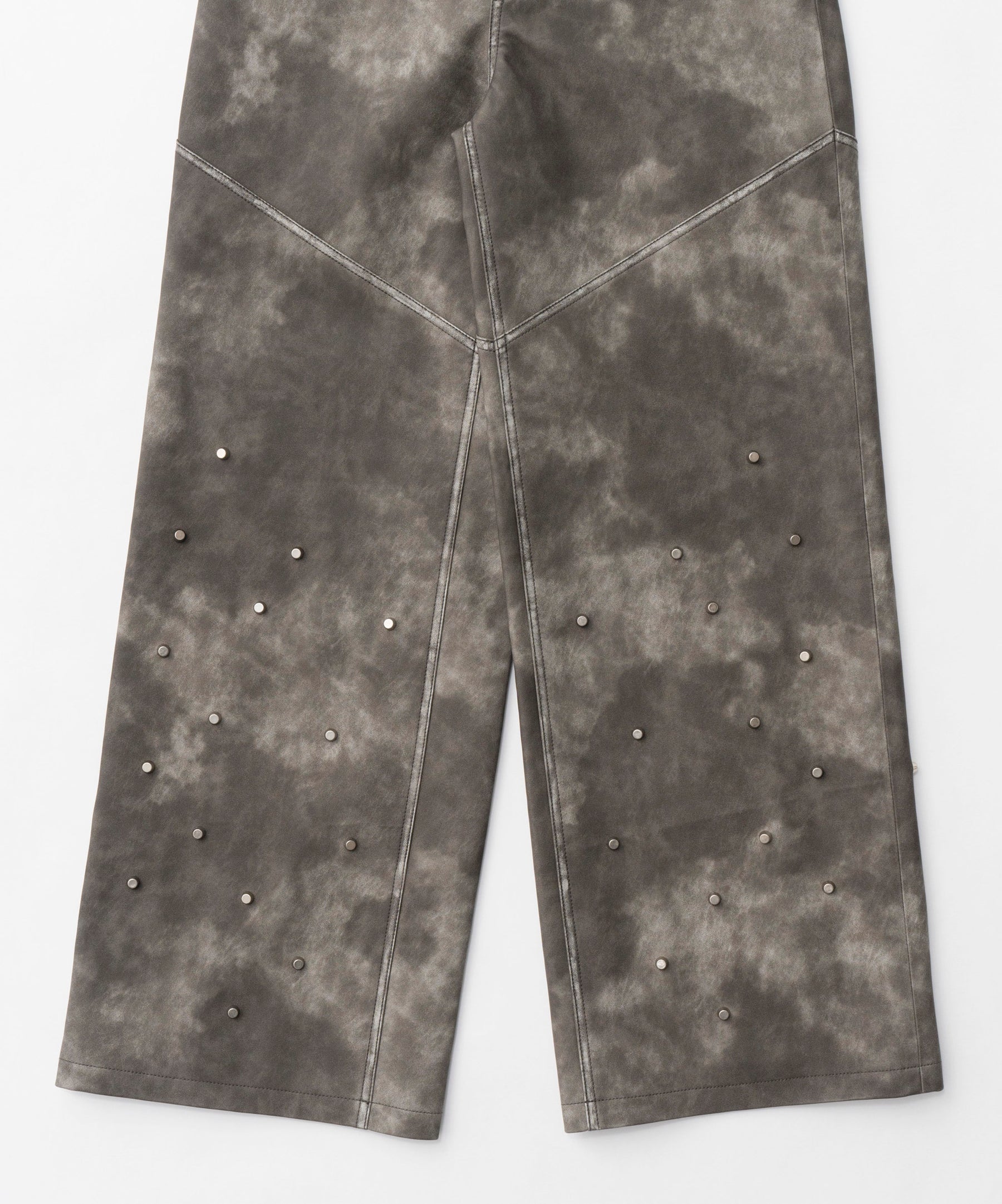 【24WINTER PRE-ORDER】Studs Vegan Leather Straight Pants