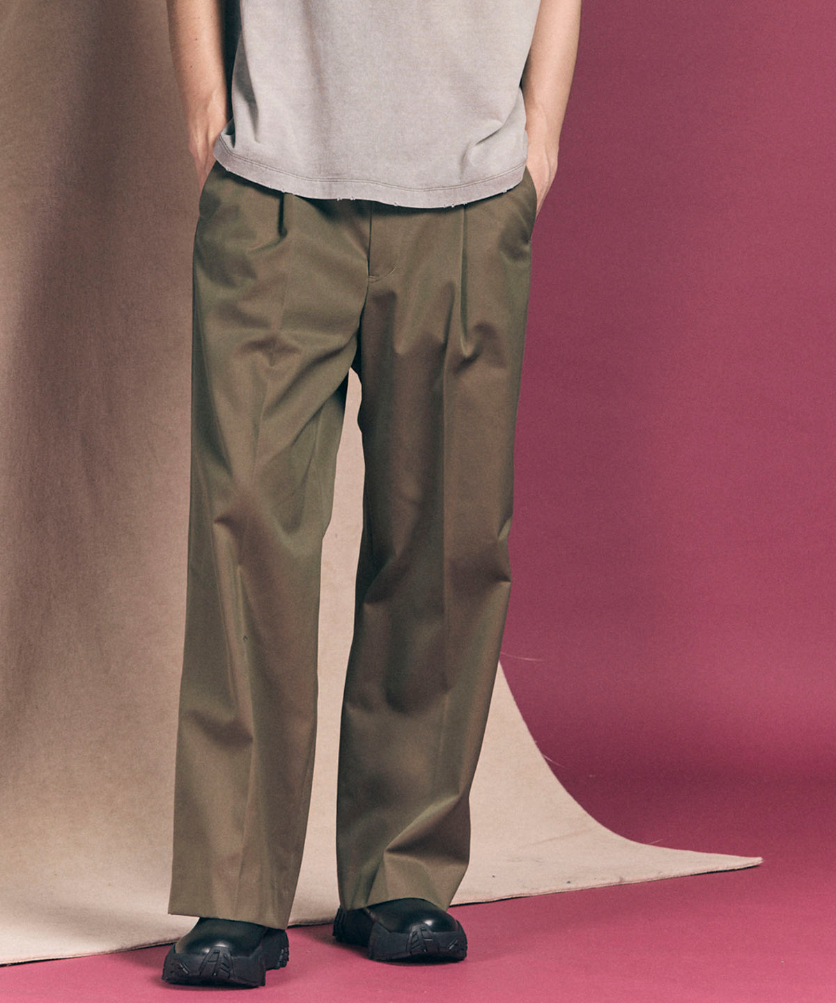 120/2/2 Suvin Cotton Gabardine Prime-Wide One Tuck Pants