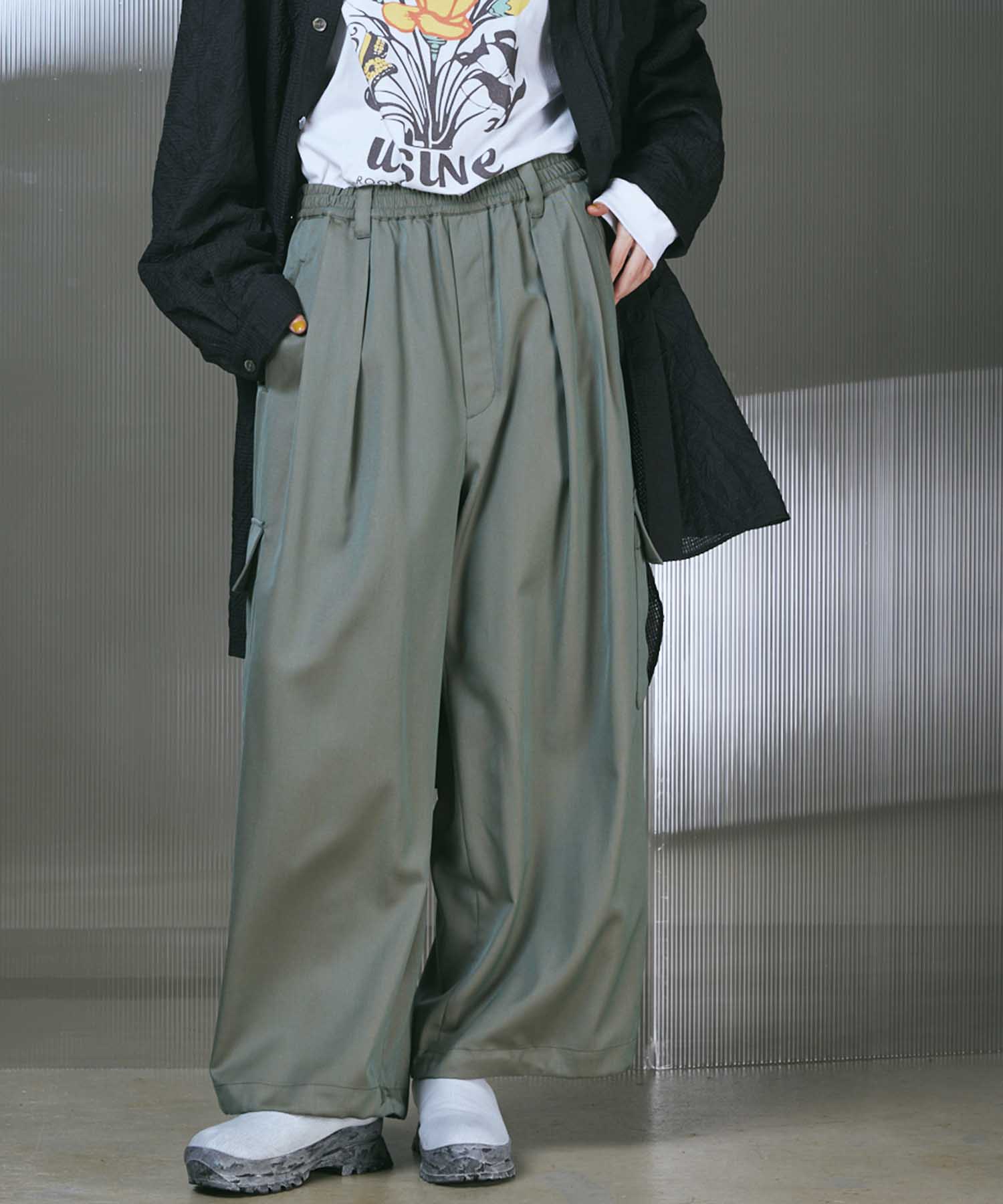 High Count Wool Prime-Wide Cargo Pants