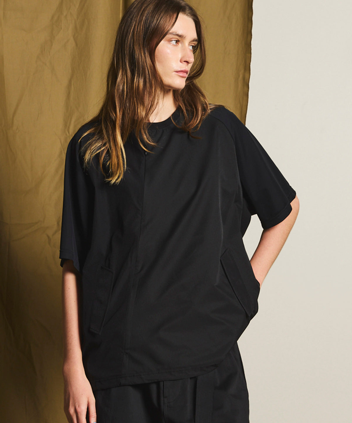 【SPORTS TECH HIGH SPEC LINE】Oversized Different Material Combination Crew Neck Pocket T-shirt