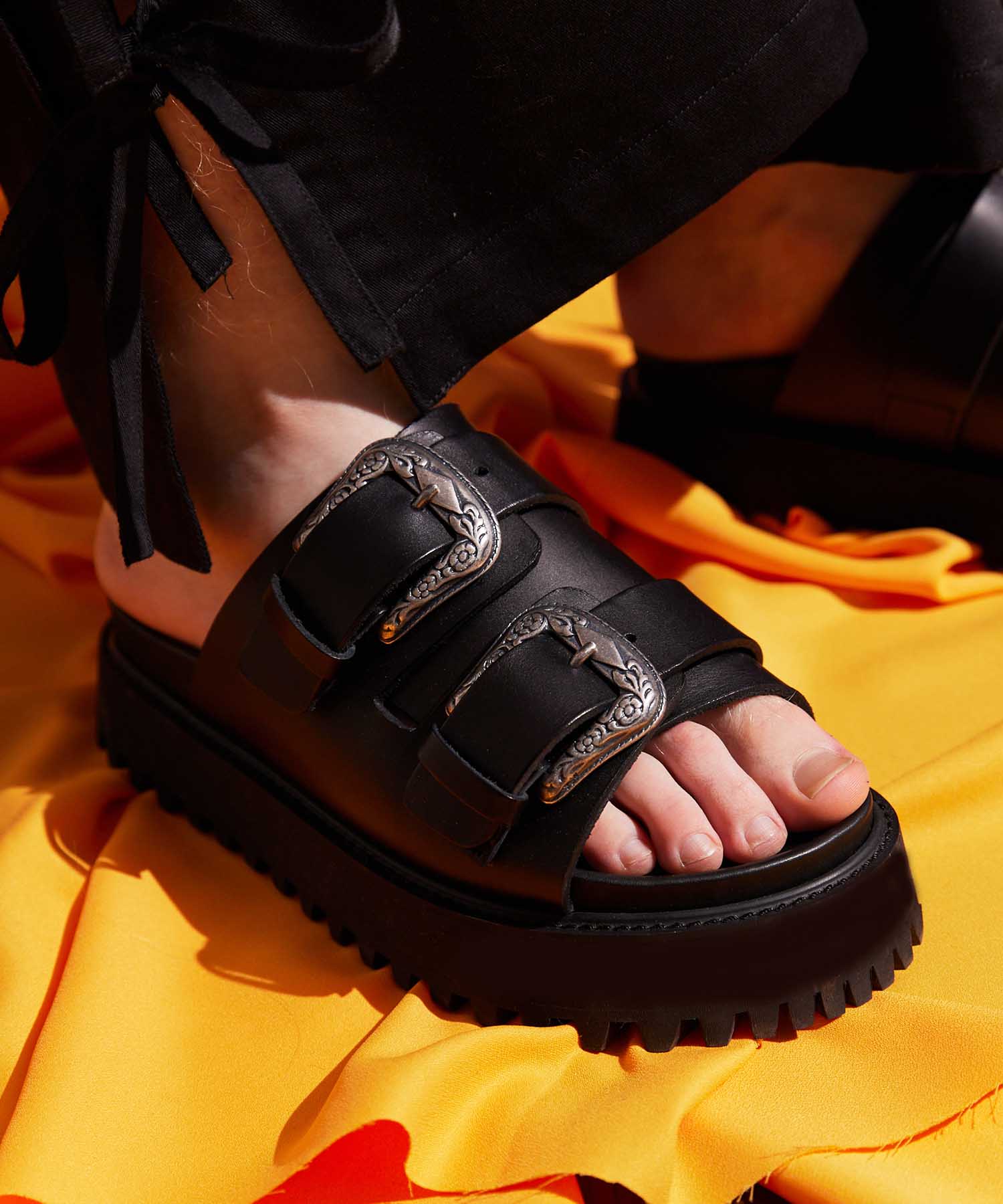 【SPECIAL SHOES FACTORY COLLABORATION】Italian Vibram Sole Double Monk Buckle Sandal Made In TOKYO